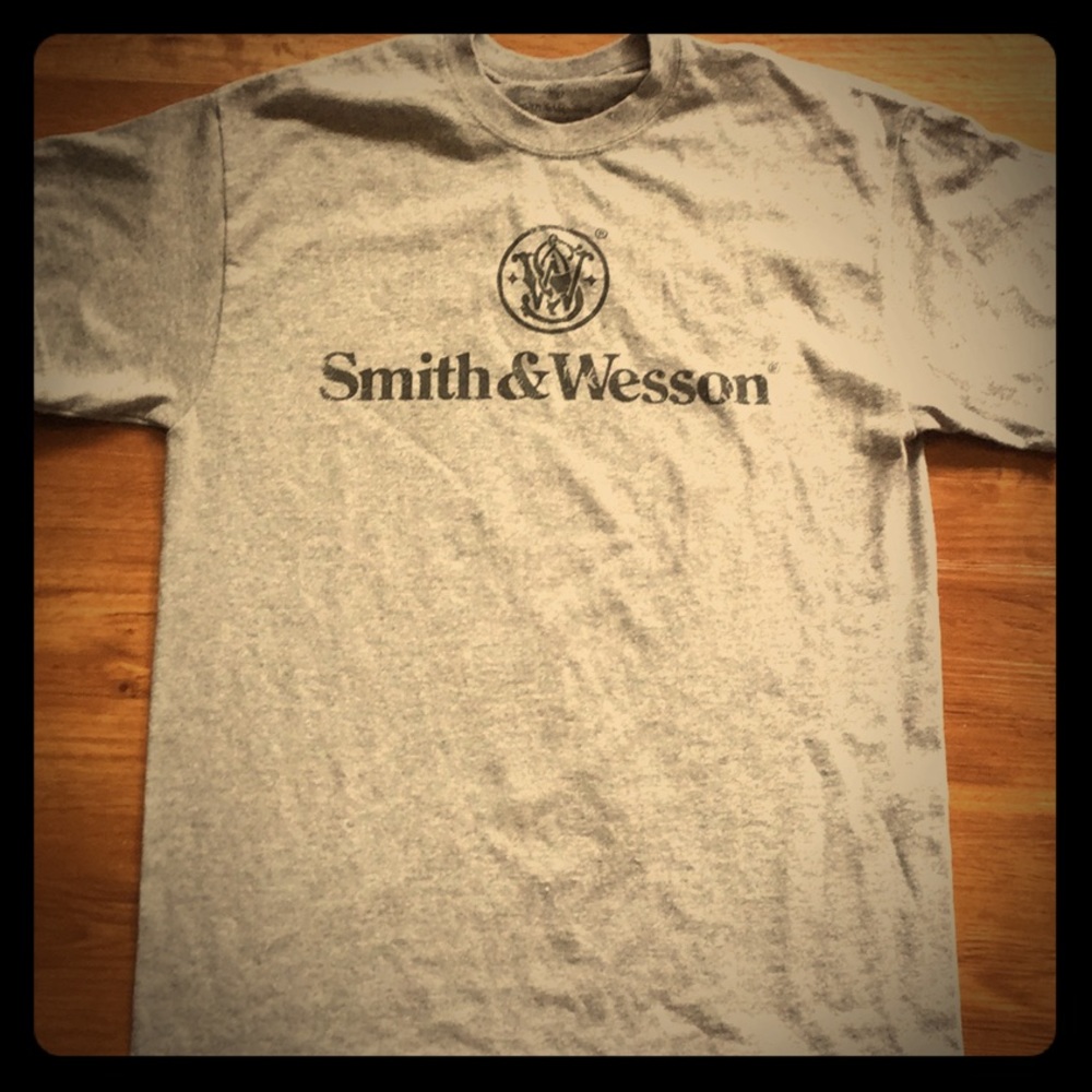 Smith & Wesson tee